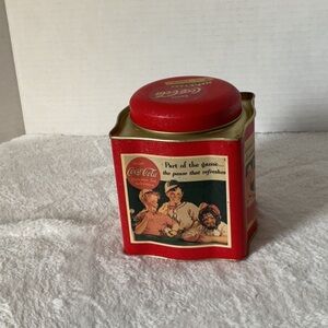 Coca-Cola vintage Red and Gold Collectible Tin